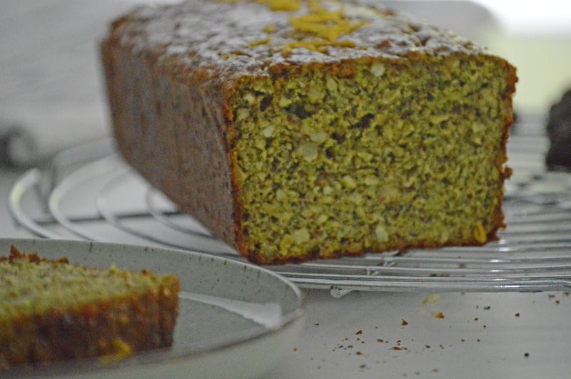 Budín de zapallitos o zucchinis y albahaca