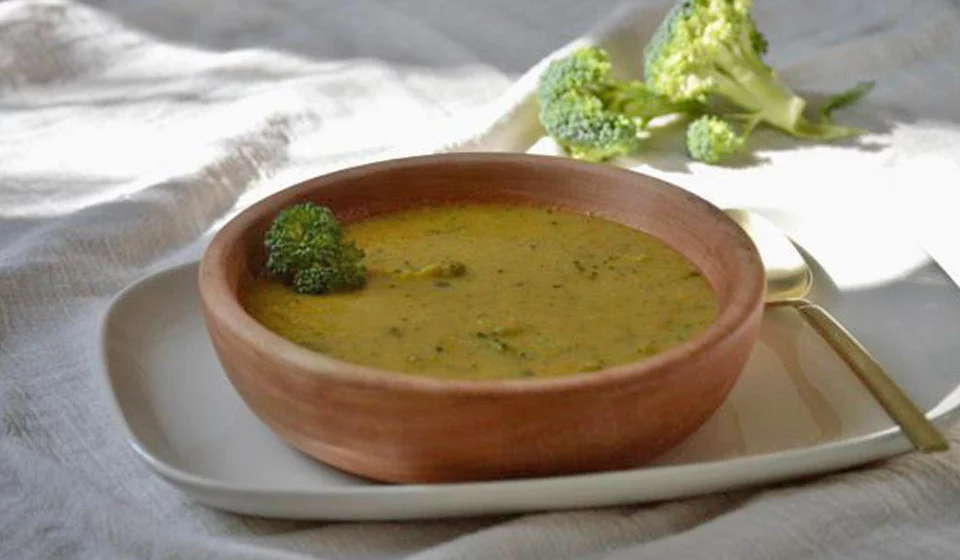 Sopa de brócoli y queso